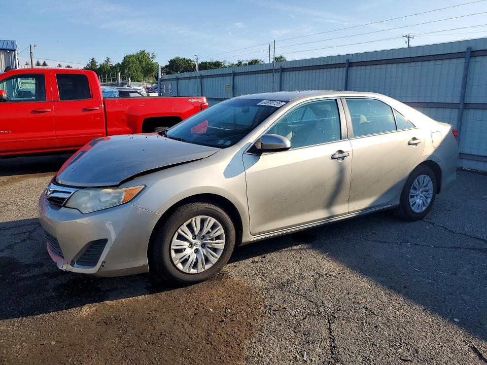 TOYOTA CAMRY 2014 with VIN 4T4BF1FK2ER361561 - Photo from auction