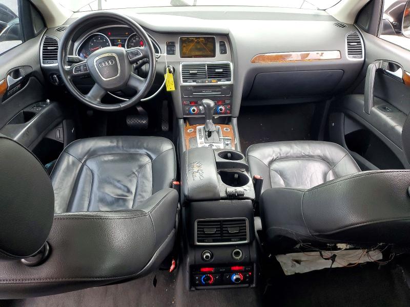 Photo 8 from auction – 2010 AUDI Q7 with VIN WA1LYAFE5AD007240