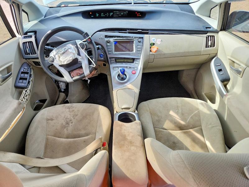 Снимка 8 от търг – 2014 TOYOTA PRIUS с VIN JTDKN3DU3E0393797