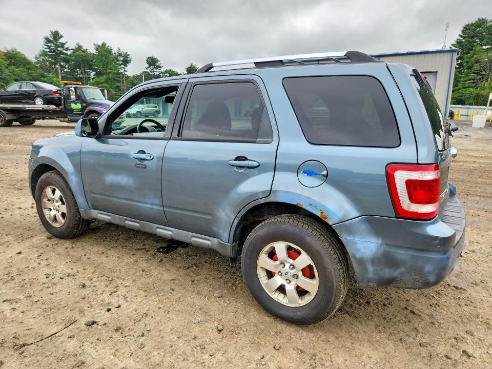 Photo 2 from auction – 2010 FORD ESCAPE with VIN 1FMCU9EG8AKD15674