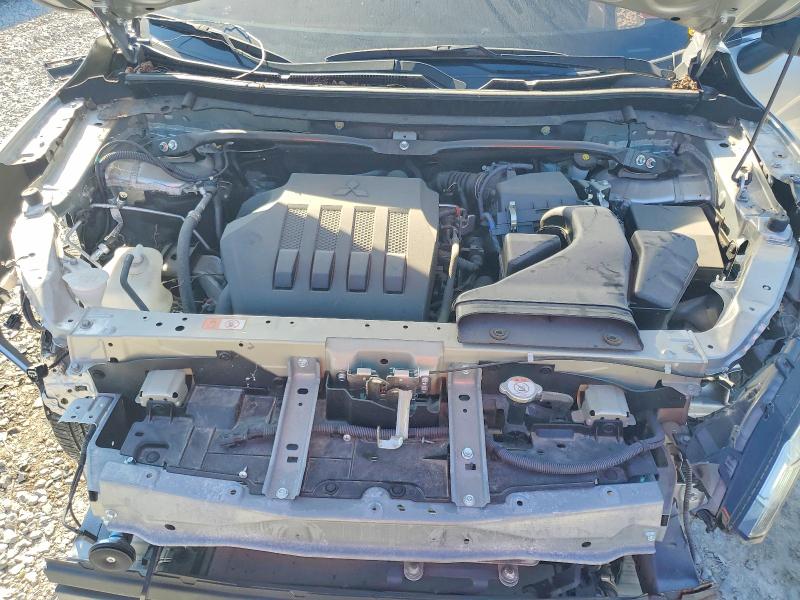 Photo 12 from auction – 2024 MITSUBISHI ECLIPSE CROSS with VIN JA4ATVAA9RZ002607