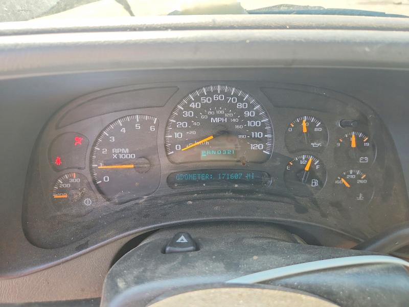 Photo 9 from auction – 2005 CHEVROLET SILVERADO with VIN 1GCHC23U95F865414