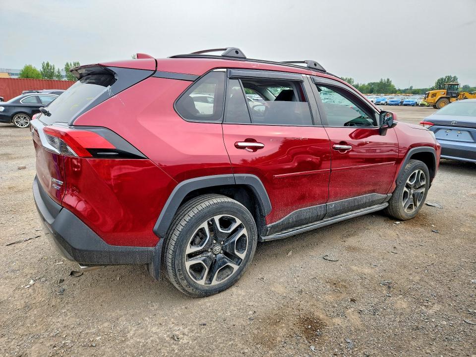 Photo 3 from auction – 2021 TOYOTA RAV4 with VIN 2T3D1RFV4MW174709