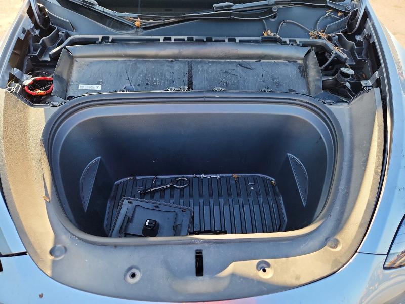 Photo 11 from auction – 2024 TESLA MODEL Y with VIN 7SAYGDEE0RA299790