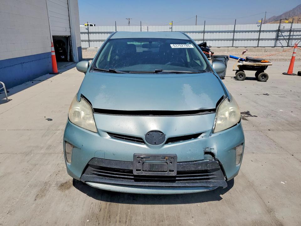 Photo 5 from auction – 2013 TOYOTA PRIUS with VIN JTDKN3DU7D1691505