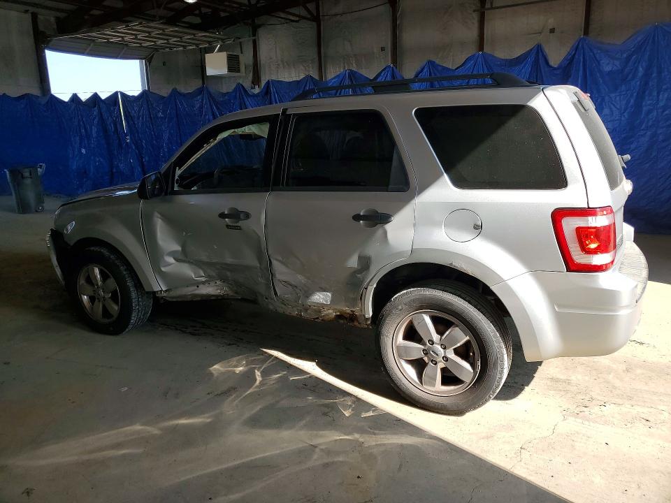 Photo 2 from auction – 2010 FORD ESCAPE with VIN 1FMCU0D74AKD44439