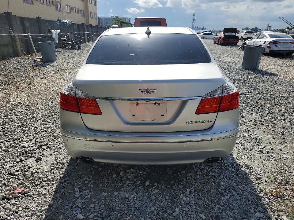 Photo 6 from auction – 2011 HYUNDAI GENESIS with VIN KMHGC4DF7BU128965