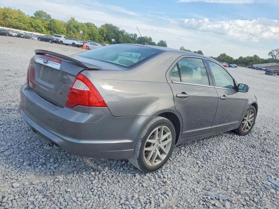Photo 3 from auction – 2011 FORD FUSION with VIN 3FAHP0JA8BR143082
