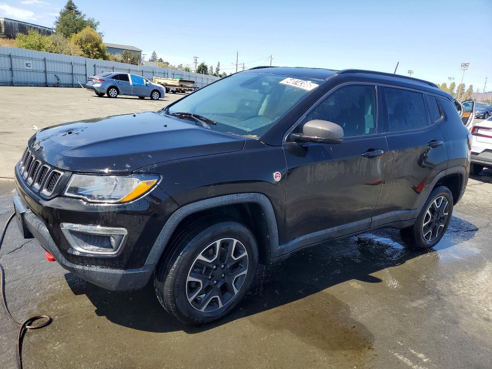 JEEP COMPASS 2020 с VIN 3C4NJDDB7LT246279 - Снимка от търг