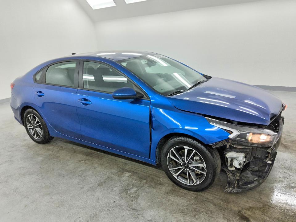 Photo 4 from auction – 2024 KIA FORTE with VIN 3KPF24AD1RE759368