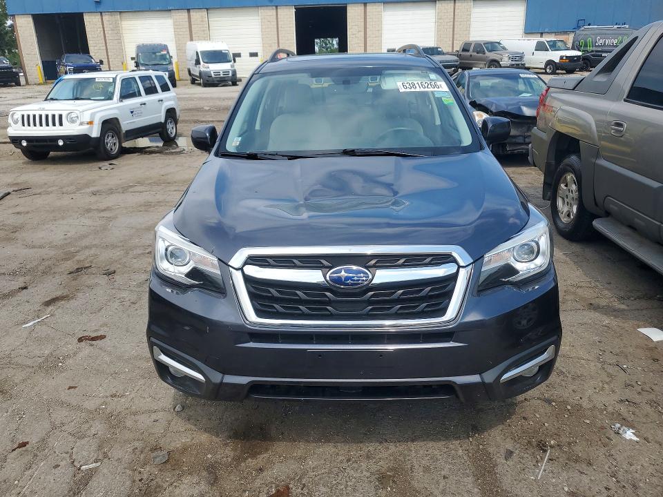 Zdjęcie 5 z aukcji – 2018 SUBARU FORESTER z VIN JF2SJARC7JH530995