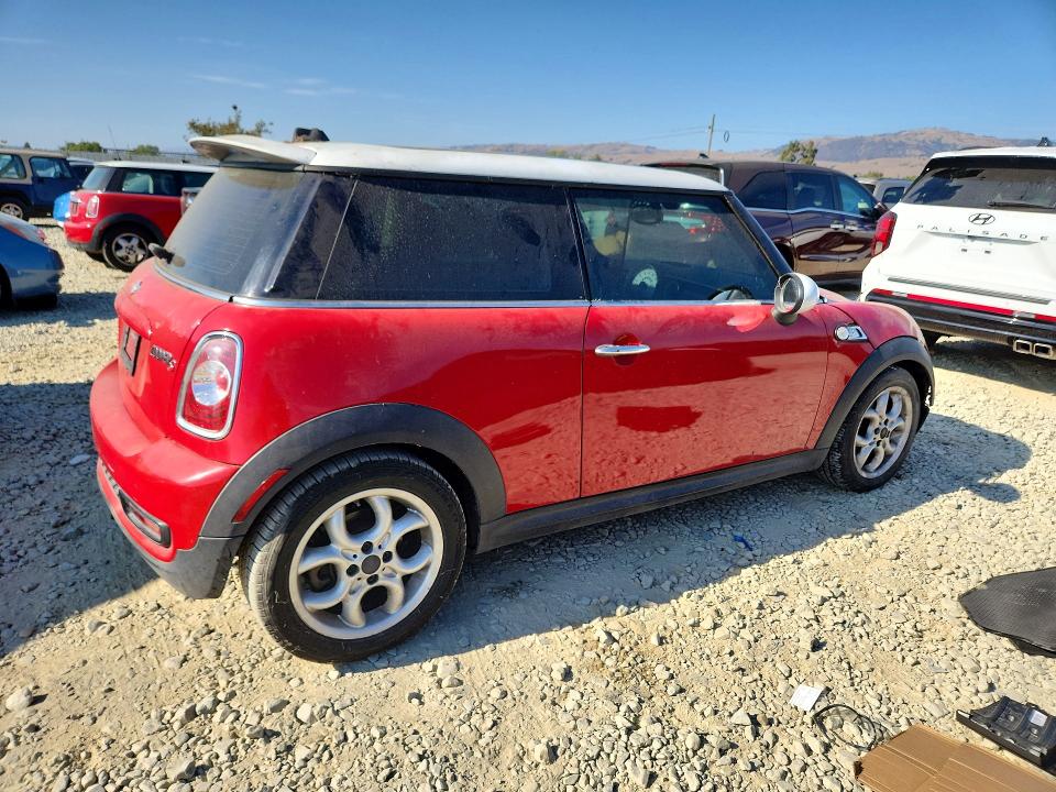 Zdjęcie 3 z aukcji – 2011 MINI COOPER z VIN WMWSV3C56BTY10900
