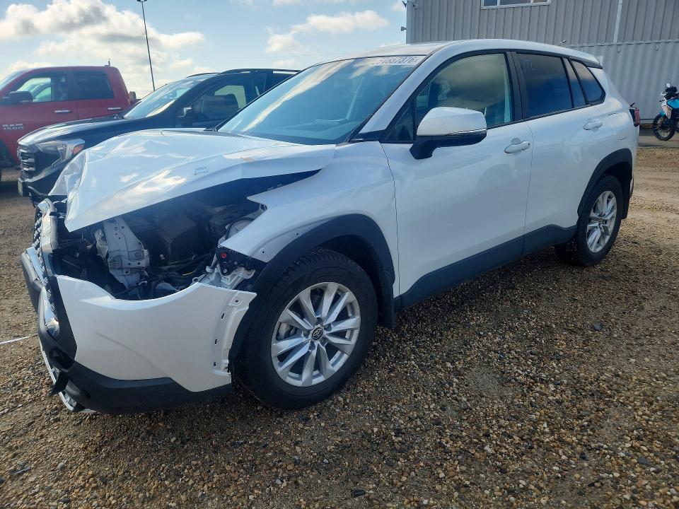 TOYOTA COROLLA CROSS 2022 with VIN 7MUCAABG2NV013076 - Photo from auction