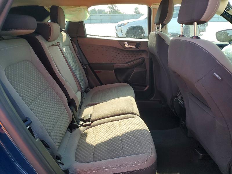Photo 11 from auction – 2020 FORD ESCAPE with VIN 1FMCU9G60LUA10830