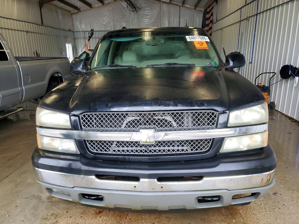 Photo 5 from auction – 2005 CHEVROLET AVALANCHE with VIN 3GNEK12Z65G217631