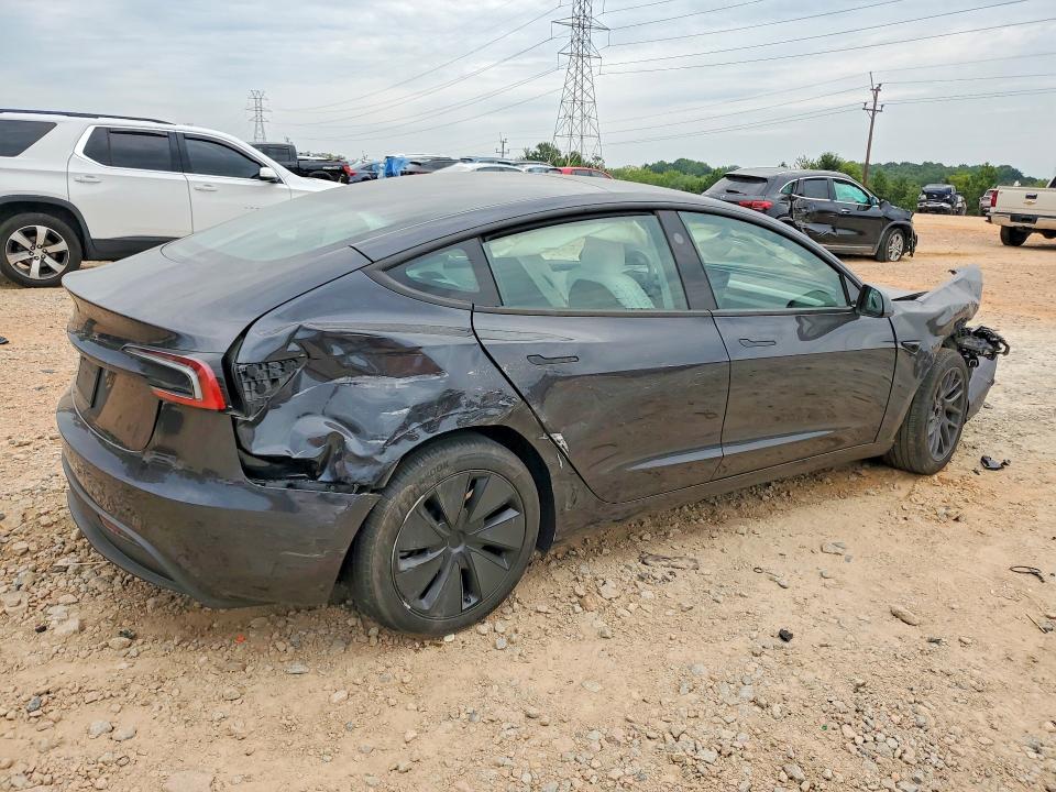 Снимка 3 от търг – 2025 TESLA MODEL 3 с VIN 5YJ3E1EA9SF074446