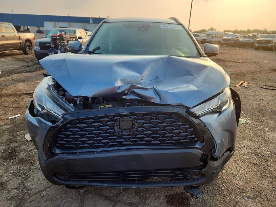 Photo 5 from auction – 2022 TOYOTA COROLLA CROSS with VIN 7MUCAAAGXNV030077