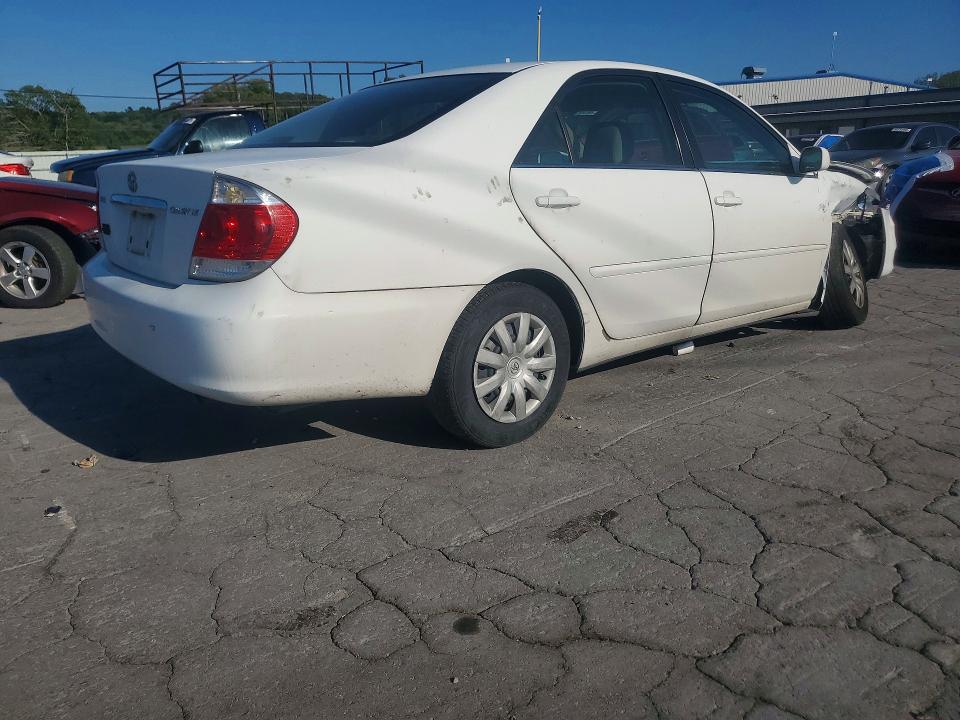 Photo 3 from auction – 2005 TOYOTA CAMRY with VIN 4T1BE32K05U637007