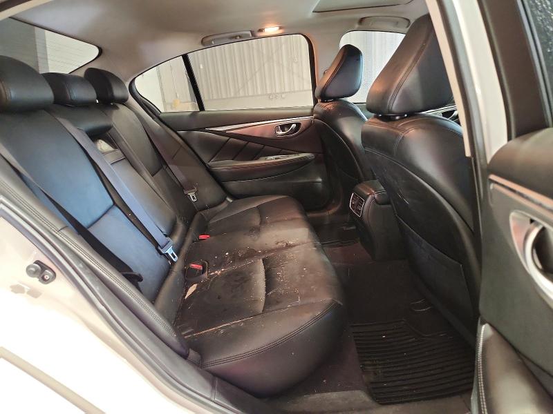 Photo 10 from auction – 2015 INFINITI Q50 with VIN JN1BV7AR8FM401848