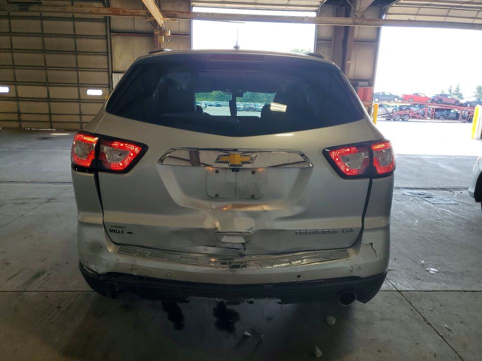 Photo 6 from auction – 2015 CHEVROLET TRAVERSE with VIN 1GNKVJKD2FJ360137