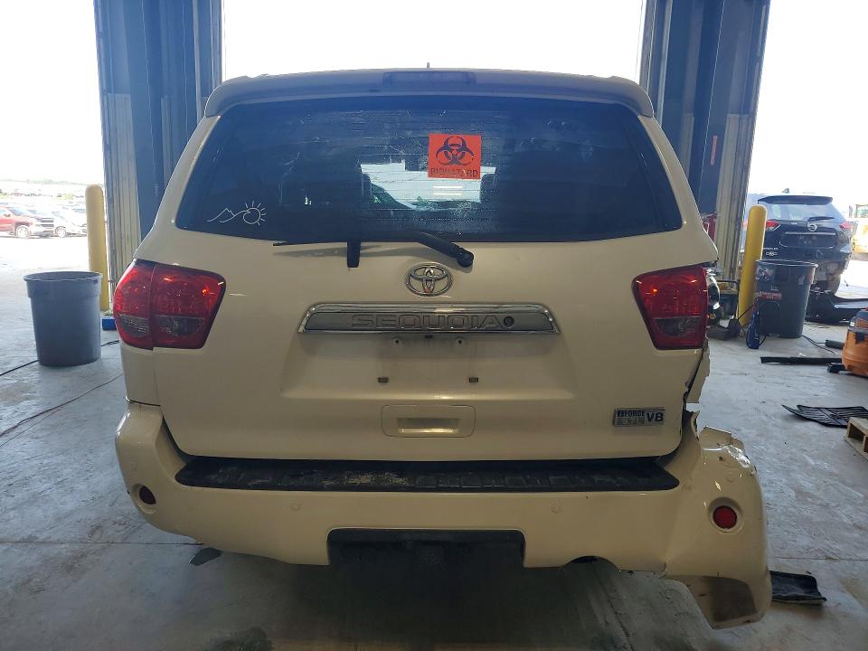 Photo 6 from auction – 2016 TOYOTA SEQUOIA with VIN 5TDDY5G19GS136222
