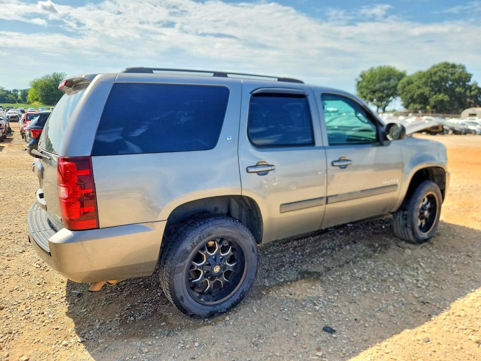 Photo 3 from auction – 2007 CHEVROLET TAHOE with VIN 1GNFK13037R315586