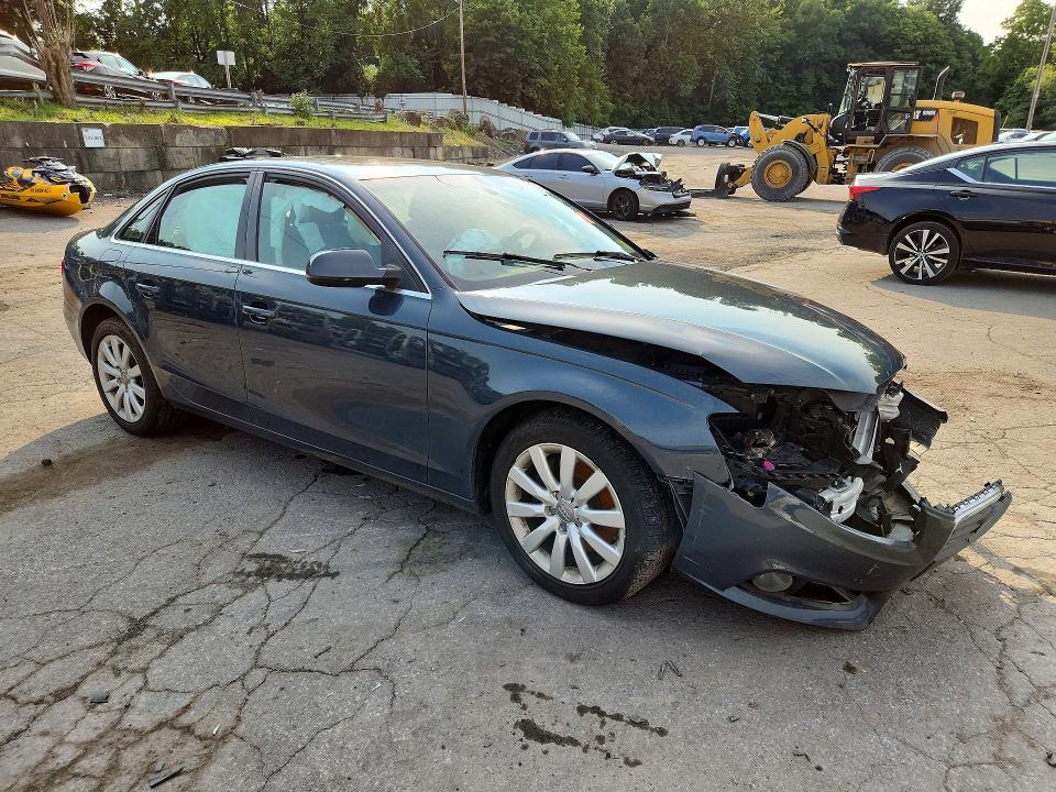 Photo 4 from auction – 2011 AUDI A4 with VIN WAUFFAFLXBN023949