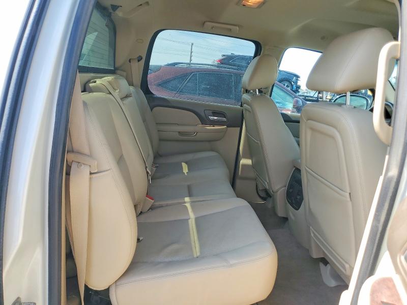 Photo 10 from auction – 2013 CHEVROLET AVALANCHE with VIN 3GNTKGE78DG177992