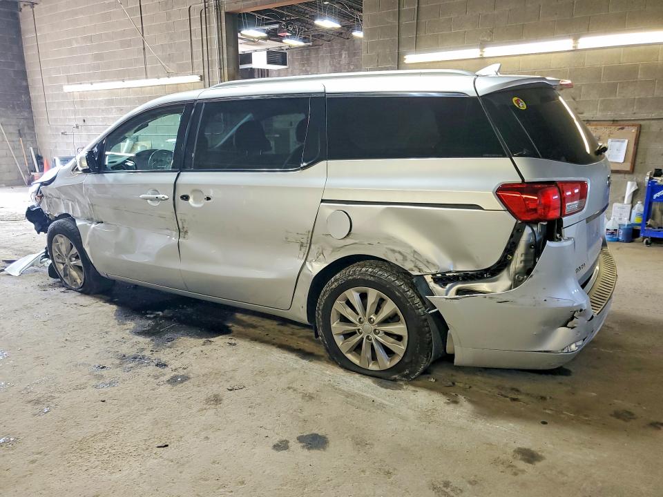 Photo 2 from auction – 2017 KIA SEDONA with VIN KNDMC5C10H6291988