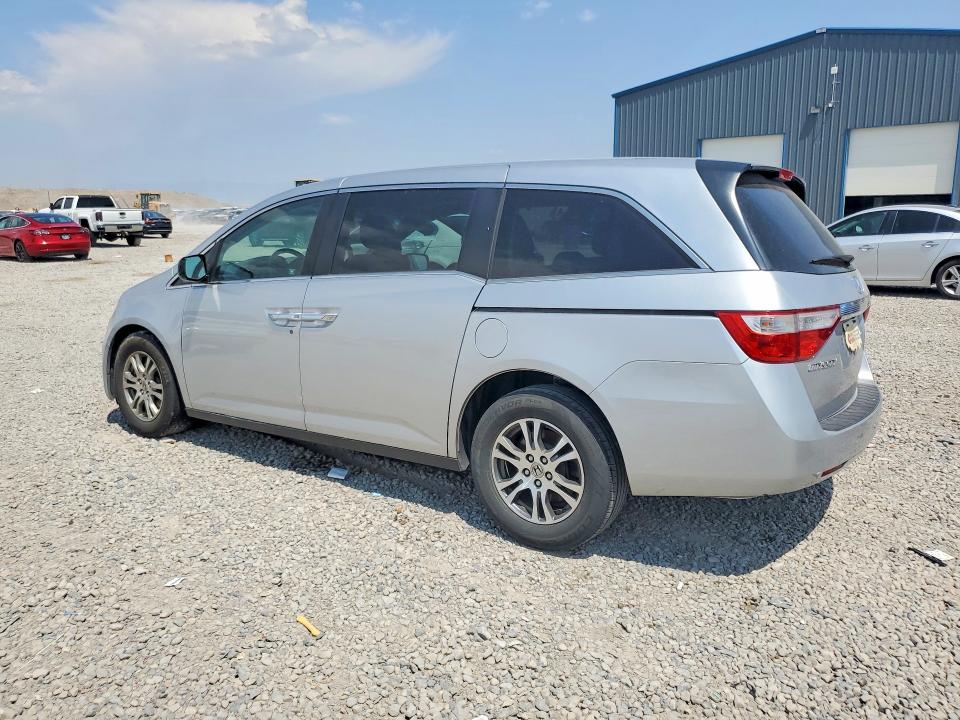 Photo 2 from auction – 2011 HONDA ODYSSEY with VIN 5FNRL5H62BB046356