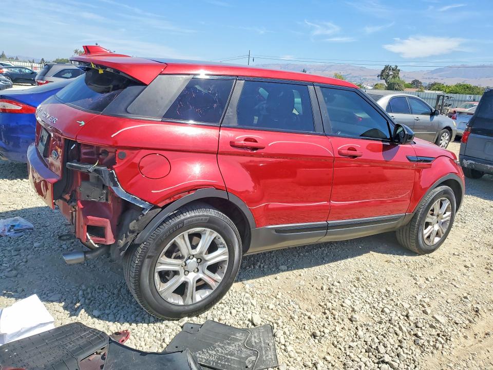 Photo 3 from auction – 2018 LAND ROVER RANGE ROVER EVOQUE with VIN SALVP2RX7JH307206