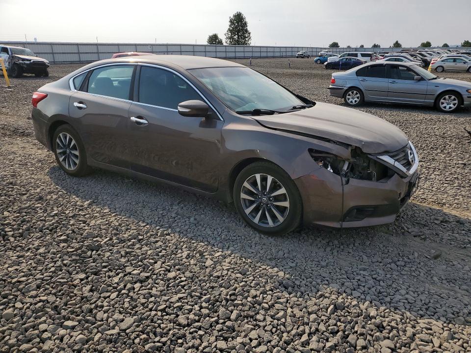 Photo 4 from auction – 2016 NISSAN ALTIMA with VIN 1N4AL3AP2GC186468