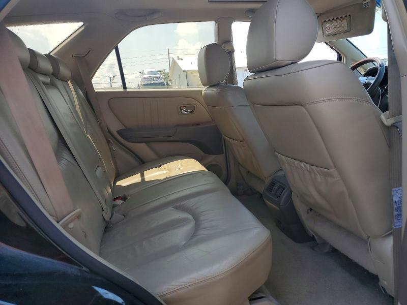 Photo 11 from auction – 2003 LEXUS RX with VIN JTJHF10U630310990