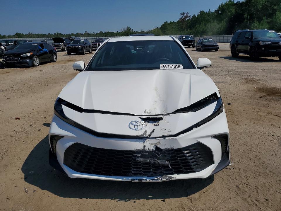 Photo 5 from auction – 2026 TOYOTA CAMRY with VIN 4T1DAACK9TU240898