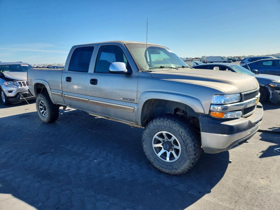 Photo 4 from auction – 2001 CHEVROLET SILVERADO with VIN 1GCHK23U41F101788