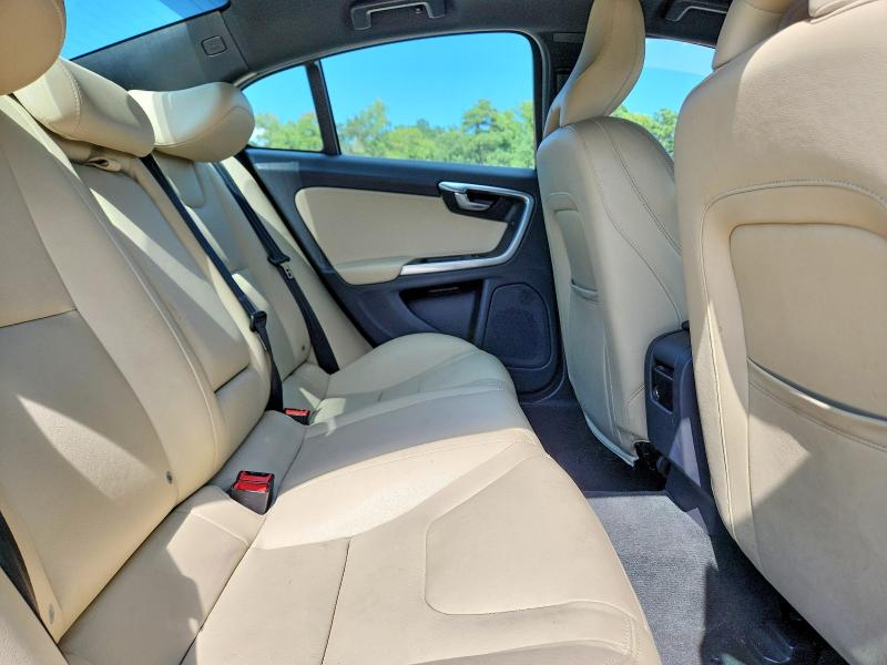 Photo 10 from auction – 2015 VOLVO S60 with VIN YV1612TK9F2362643
