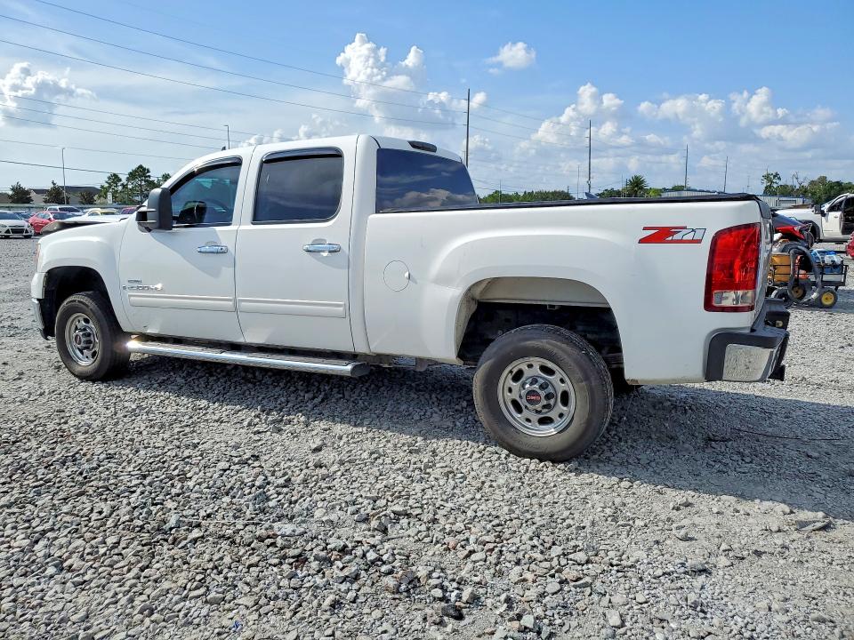 Photo 2 from auction – 2008 GMC SIERRA with VIN 1GTHC23628F138654