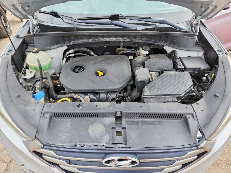 Photo 12 from auction – 2016 HYUNDAI TUCSON with VIN KM8J33A40GU135167