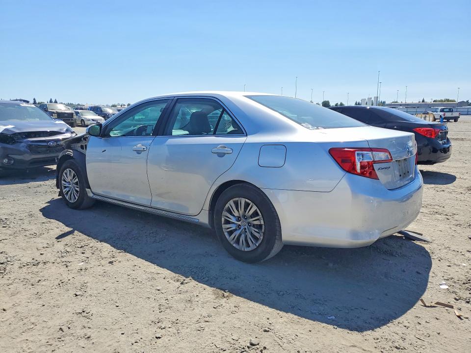 Photo 2 from auction – 2014 TOYOTA CAMRY with VIN 4T4BF1FK5ER417847
