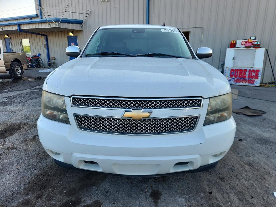 Photo 5 from auction – 2008 CHEVROLET TAHOE with VIN 1GNFC13038R124992