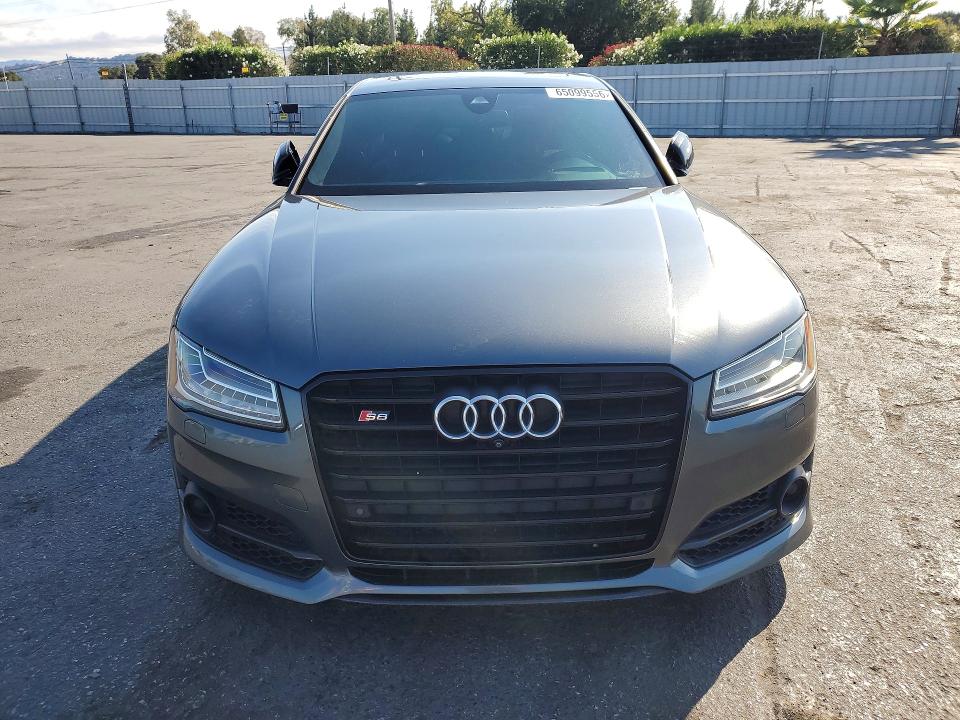 Photo 5 from auction – 2017 AUDI S8 with VIN WUAJ5AFD5HN900836