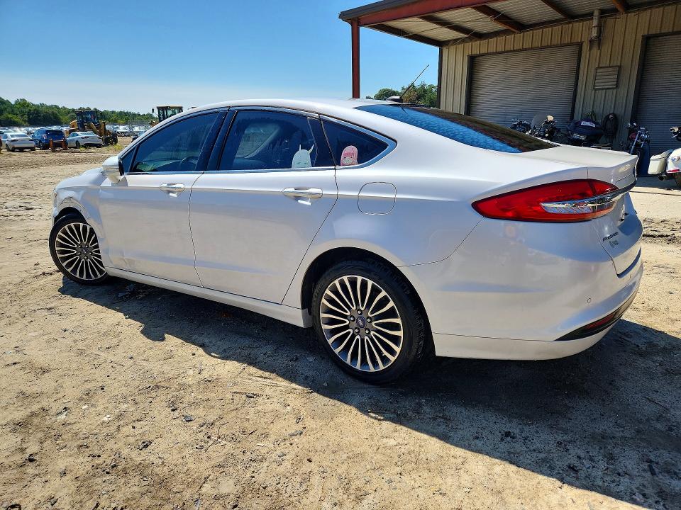 Photo 2 from auction – 2017 FORD FUSION with VIN 3FA6P0HD4HR364436