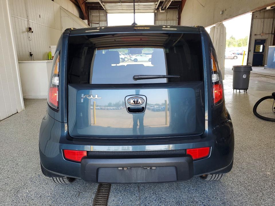 Photo 6 from auction – 2011 KIA SOUL with VIN KNDJT2A27B7205865