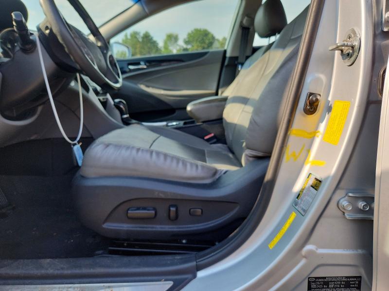 Снимка 12 от търг – 2012 HYUNDAI SONATA с VIN 5NPEC4AC7CH385450