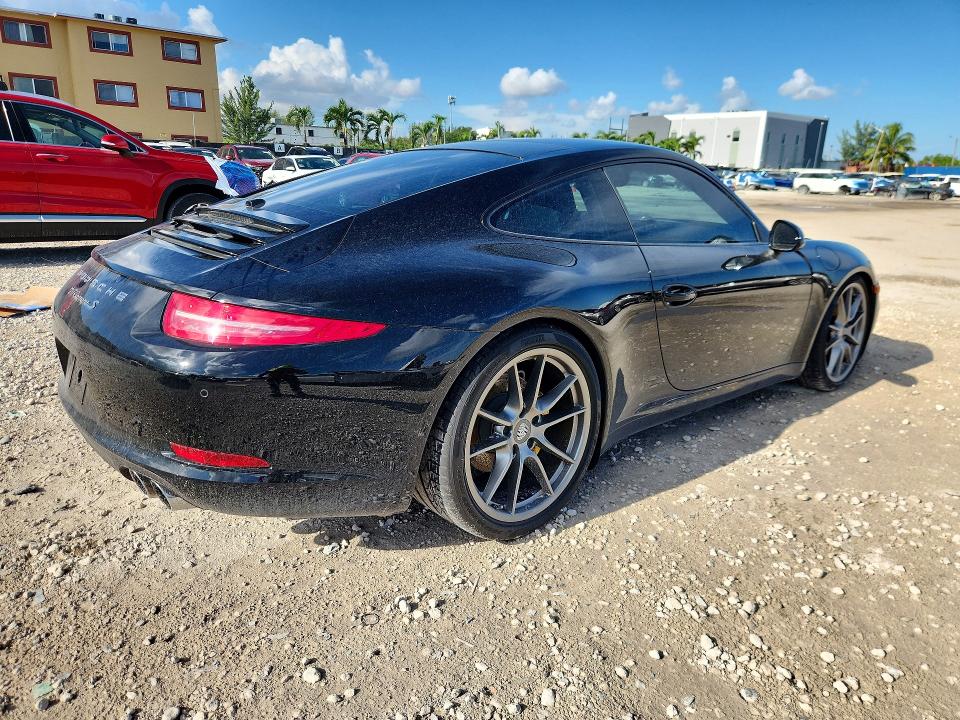 Photo 3 from auction – 2016 PORSCHE 911 with VIN WP0AB2A99GS122202