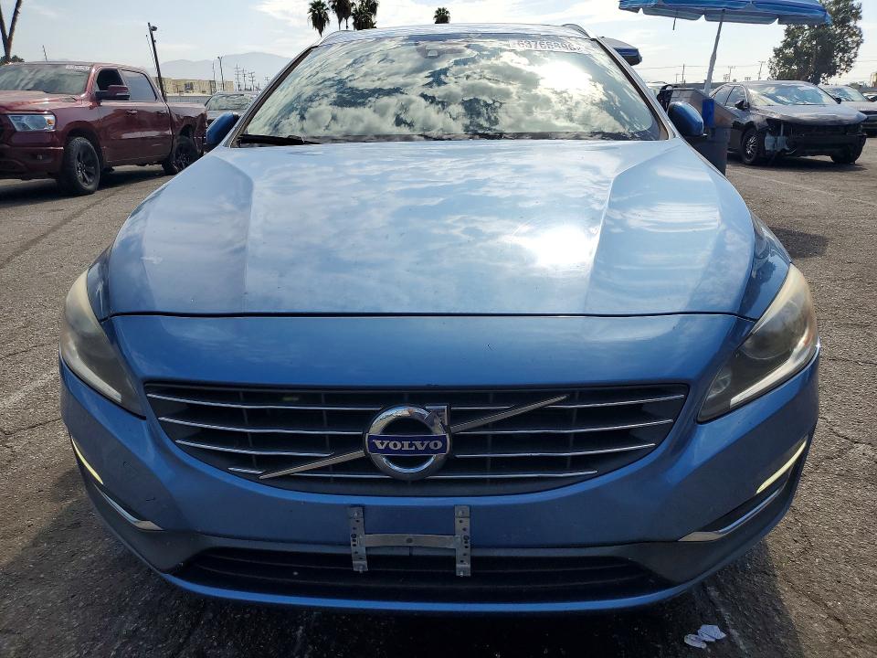 Photo 5 from auction – 2015 VOLVO V60 with VIN YV1612SB5F1190957