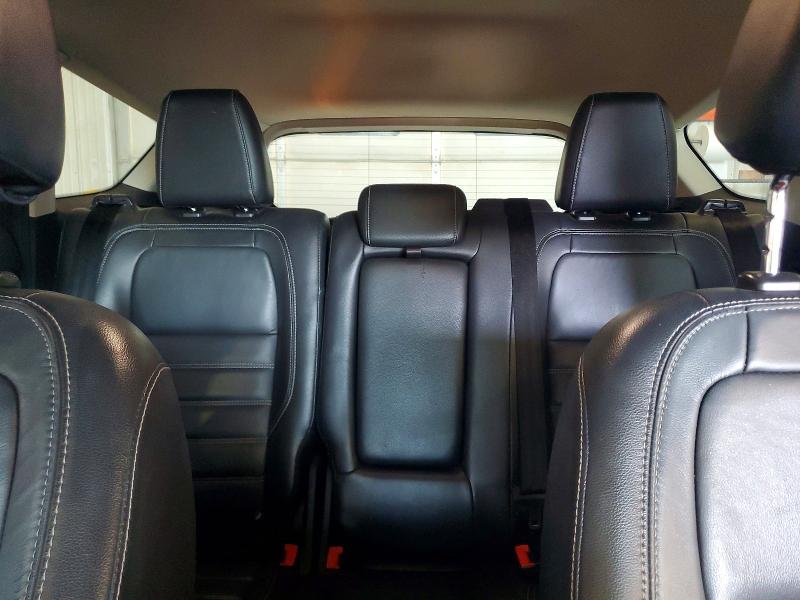Photo 10 from auction – 2017 FORD ESCAPE with VIN 1FMCU0J94HUD95010