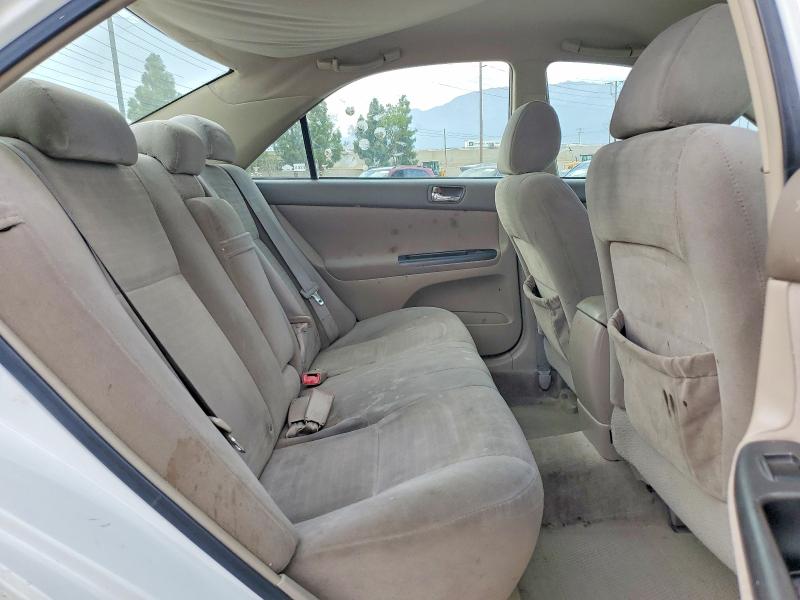 Photo 10 from auction – 2005 TOYOTA CAMRY with VIN 4T1BE32K55U399266