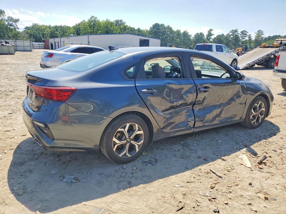 Photo 3 from auction – 2019 KIA FORTE with VIN 3KPF24AD7KE022150