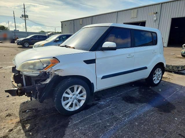 KIA SOUL 2013 with VIN KNDJT2A64D7776980 - Photo from auction